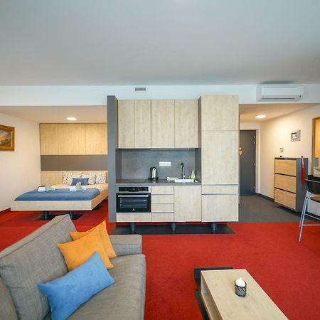 Zora Exclusive Apartment Bratislava Esterno foto