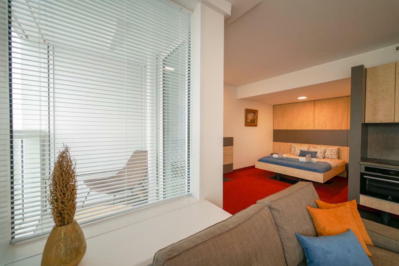 Zora Exclusive Apartment Bratislava Esterno foto